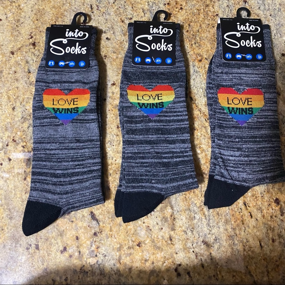 Mens Crew Pride Socks Love Wins Heart Gray Black Dress Casual Rainbow